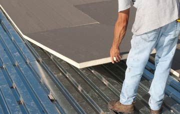 benefits of insulating Hoveringham flat roofing